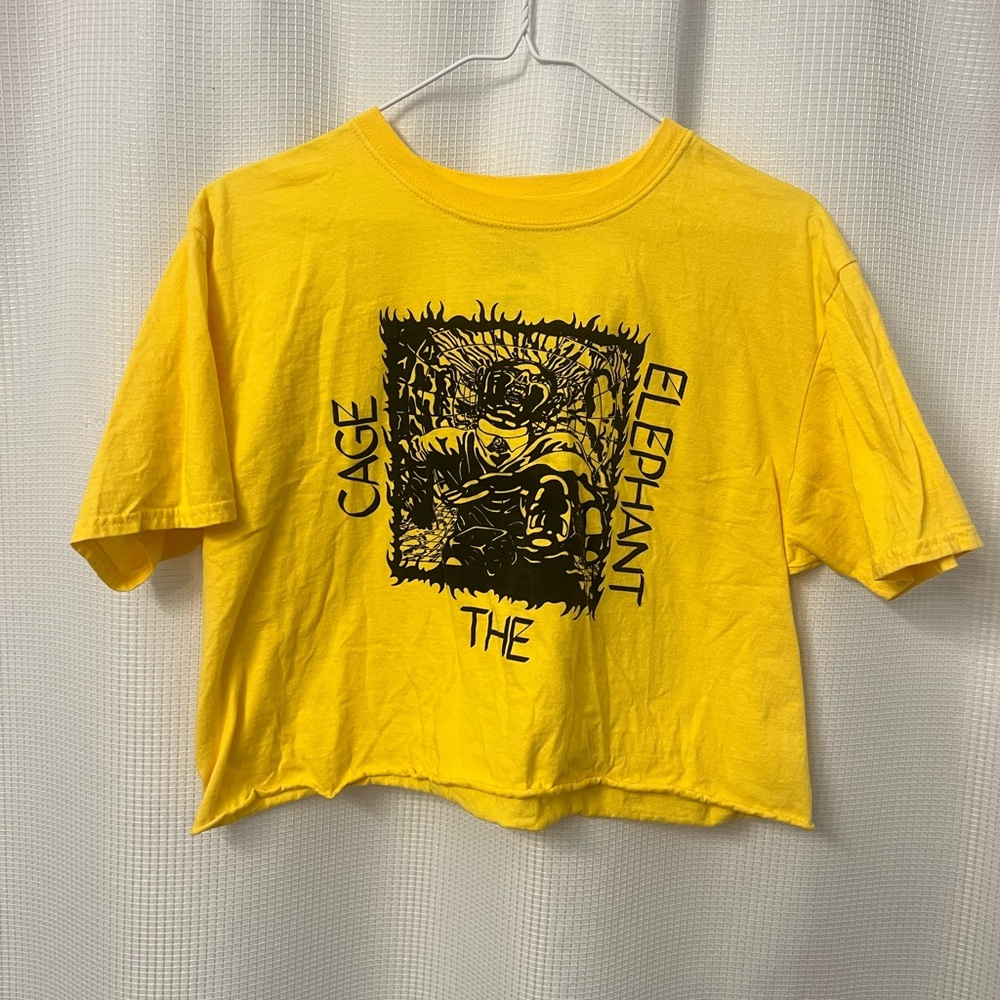 Cage The Elephant 2019 Tour Concert Tee- Size Large, Cropped